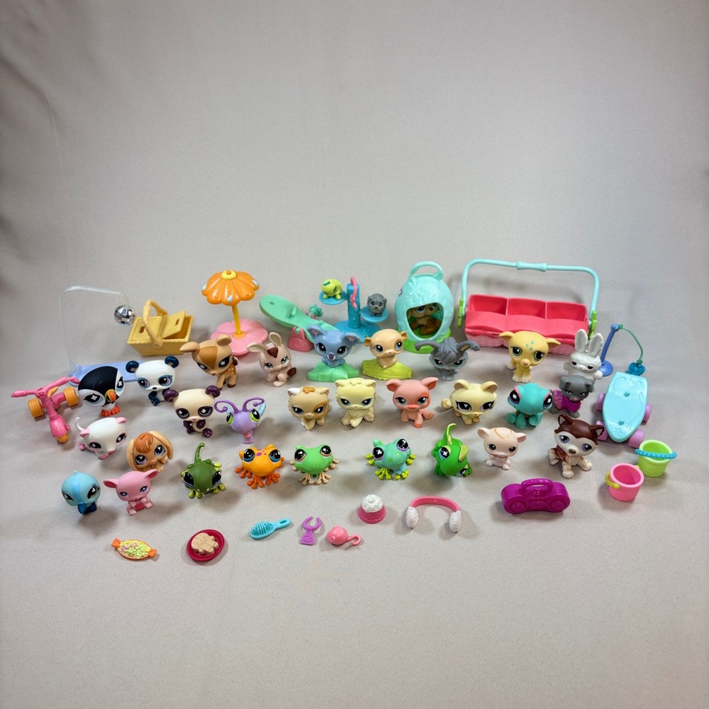 Littlest Pet Shop LPS Lot of 50+ Figures & Play Pieces
